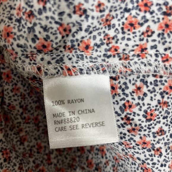 Cynthia Rowley Women's 3/4 Tie Sleeve V-Neck Floral Blouse Large Pink Black! - Picture 6 of 6